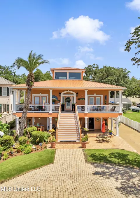 1456 Beach Blvd, Biloxi, MS 39530