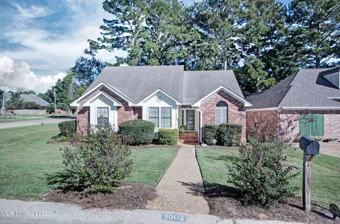 3003 E Fairway Dr, Brandon, MS 39047 photo 1