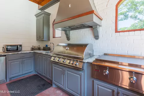 Kitchen - 493 Viewpointe Way, Clinton, MS 39056 photo 12 of 14