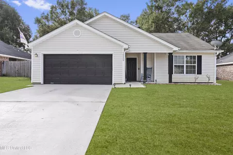 16259 Greenglade Dr, Gulfport, MS 39503