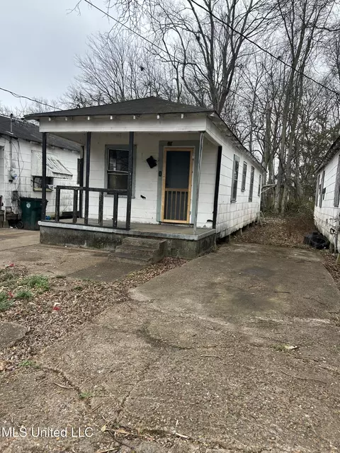 617 Avenue L, Greenwood, MS 38930