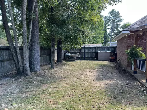 Exterior - 414 Oak Bend Bnd, Brandon, MS 39047 photo 2 of 4