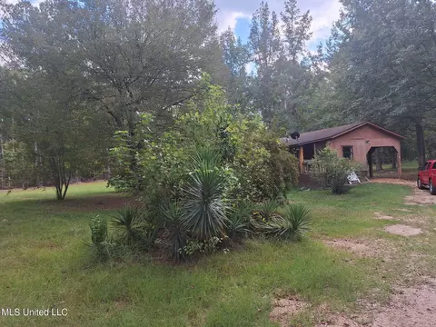 Exterior - 105 Ron Batton Dr, Mendenhall, MS 39114 photo 2 of 9