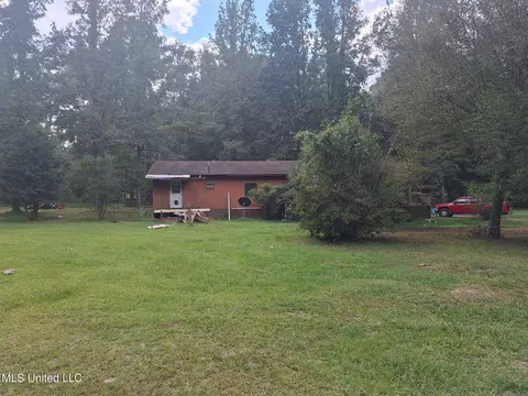 105 Ron Batton Dr, Mendenhall, MS 39114