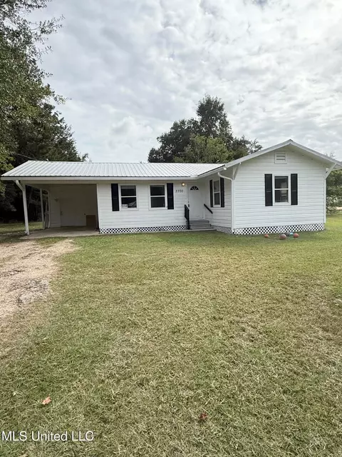 3700 Britt Ave, Moss Point, MS 39563 photo 1