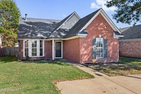 5448 Pollard Dr, Southaven, MS 38671