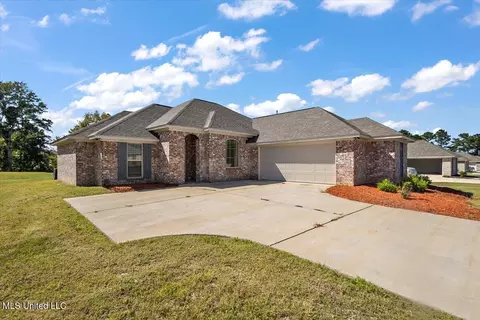 103 Brunswick Cv, Canton, MS 39046 photo 2