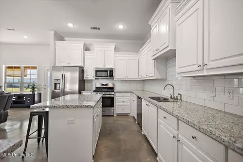 103 Brunswick Cv, Canton, MS 39046 photo 11