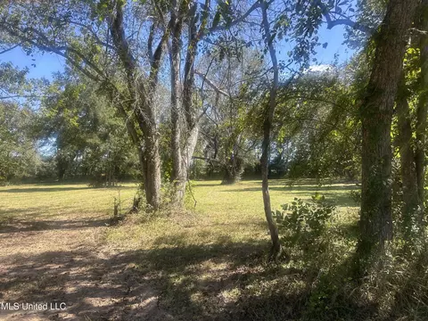 2 Pinehaven Place, Clinton, MS 39056 photo 2