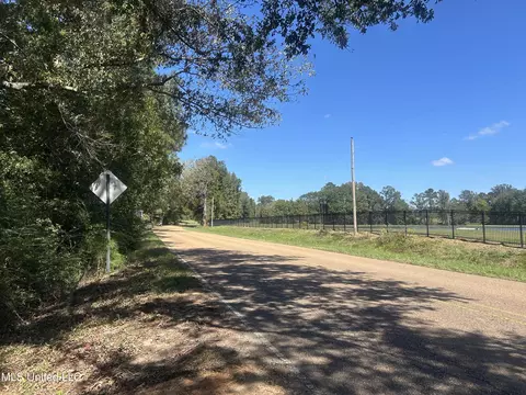 2 Pinehaven Place, Clinton, MS 39056 photo 11