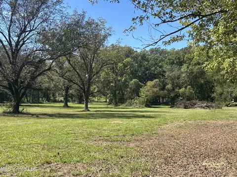 2 Pinehaven Place, Clinton, MS 39056