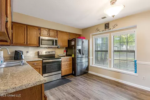 Kitchen - 9800 Cherokee Dr, Olive Branch, MS 38654 photo 1 of 3