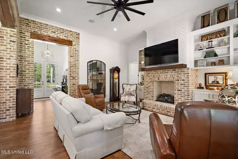 Living - 488 Viewpointe Way, Clinton, MS 39056 photo 1 of 3