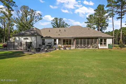 Exterior - 488 Viewpointe Way, Clinton, MS 39056 photo 12 of 16