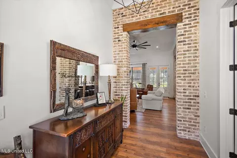 Entry Way - 488 Viewpointe Way, Clinton, MS 39056 photo 2 of 4