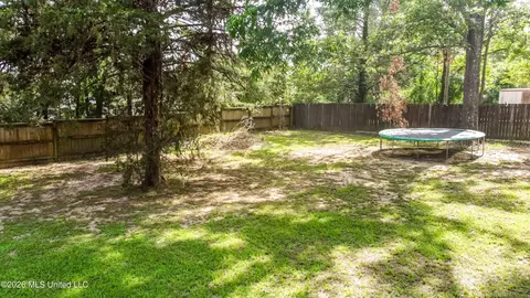 Exterior - 101 Sandstone Dr, Brandon, MS 39047 photo 16 of 17