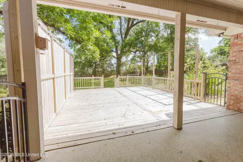 Exterior - 101 Sandstone Dr, Brandon, MS 39047 photo 1 of 17