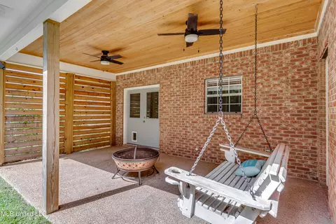 Exterior - 2022 S Cobblestone Cv, Brandon, MS 39042 photo 9 of 15