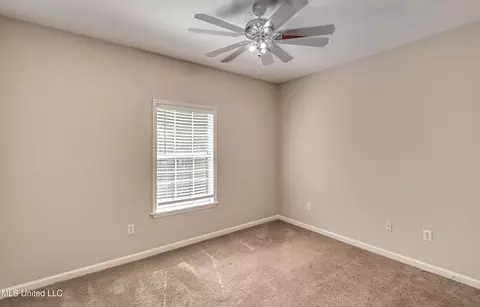 Bedroom - 2022 S Cobblestone Cv, Brandon, MS 39042 photo 4 of 10
