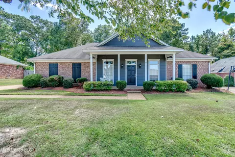 2022 S Cobblestone Cv, Brandon, MS 39042