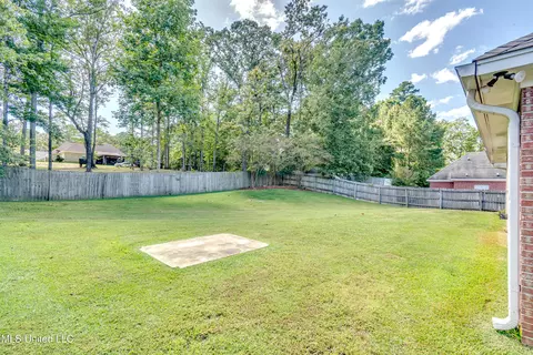Exterior - 2022 S Cobblestone Cv, Brandon, MS 39042 photo 11 of 15