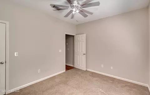 Bedroom - 2022 S Cobblestone Cv, Brandon, MS 39042 photo 5 of 10