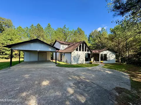 105 Canton Dr, Yazoo City, MS 39194
