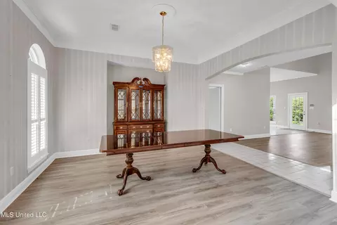 Dining - 79293 E Diamondhead Dr, Diamondhead, MS 39525 photo 1 of 1