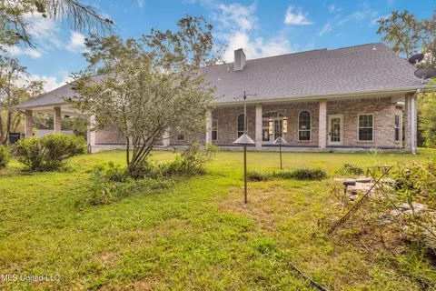 Exterior - 79293 E Diamondhead Dr, Diamondhead, MS 39525 photo 7 of 8