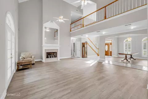 Living - 79293 E Diamondhead Dr, Diamondhead, MS 39525 photo 2 of 5