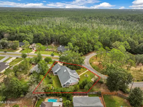 View/Area - 79293 E Diamondhead Dr, Diamondhead, MS 39525 photo 2 of 2