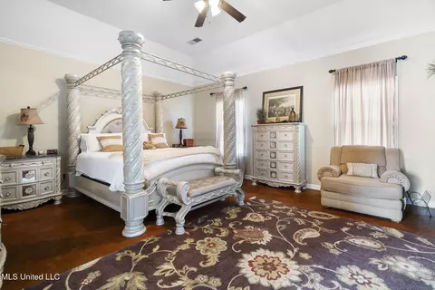 Bedroom - 681 Gaines Rd, Hernando, MS 38632 photo 1 of 7