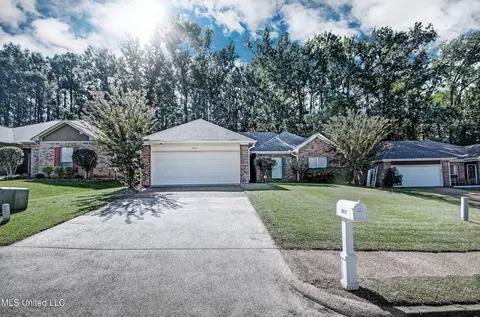 2017 Rolling Hill Dr, Brandon, MS 39042