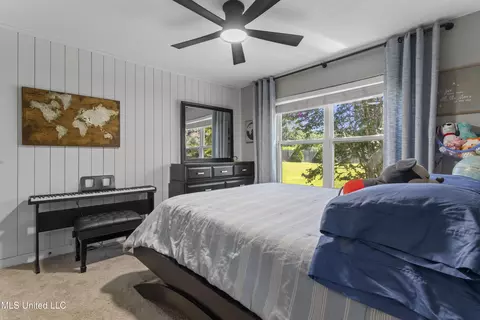 Bedroom - 20175 Hill Top Rd, Saucier, MS 39574 photo 4 of 5