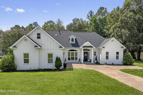 20175 Hill Top Rd, Saucier, MS 39574