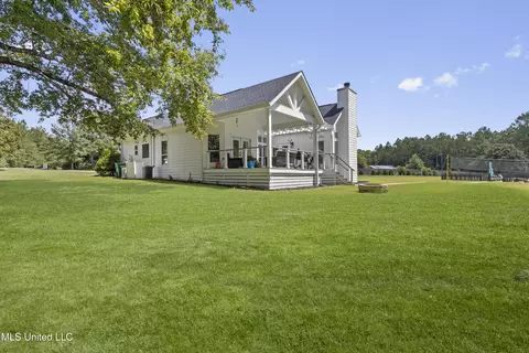 Exterior - 20175 Hill Top Rd, Saucier, MS 39574 photo 4 of 23