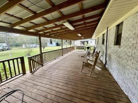 Exterior - 117 Holifield Rd, Laurel, MS 39443 photo 18 of 21