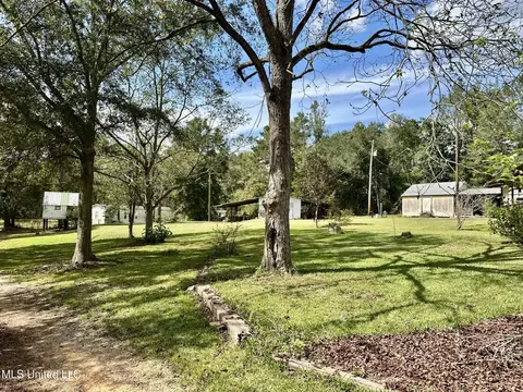 Exterior - 117 Holifield Rd, Laurel, MS 39443 photo 7 of 21