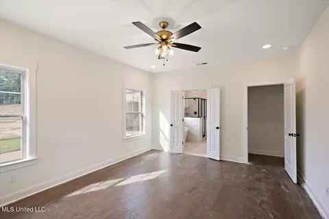 Bedroom - 784 Wells Dr, Hernando, MS 38632 photo 2 of 5