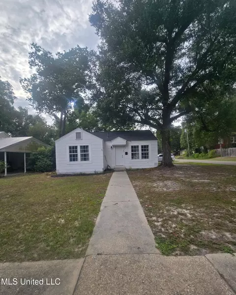 2323 Pine Ave, Gulfport, MS 39501