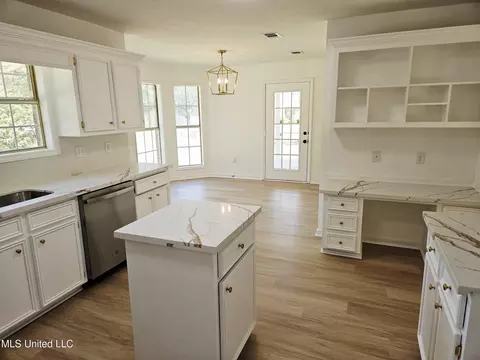 Kitchen - 109 Stanton Hall Dr, Florence, MS 39073 photo 4 of 4