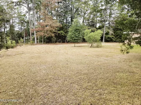 Exterior - 109 Stanton Hall Dr, Florence, MS 39073 photo 2 of 2