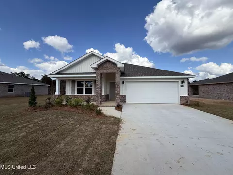 17496 E Sycamore St, Gulfport, MS 39503