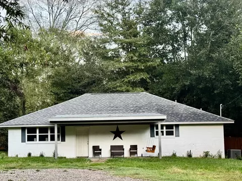 106 Edd Monk St, Mendenhall, MS 39114