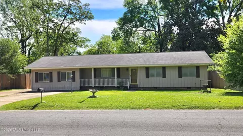 19 Shadow Ln, Natchez, MS 39120