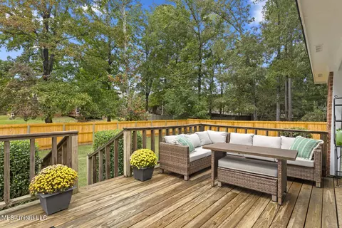 Exterior - 104 Afton Dr, Brandon, MS 39042 photo 3 of 7