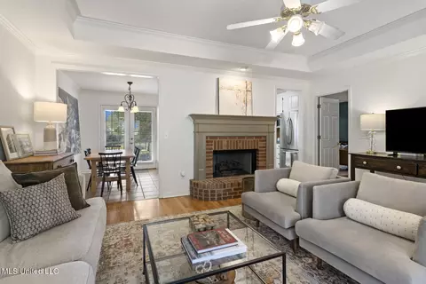 Living - 104 Afton Dr, Brandon, MS 39042 photo 2 of 2