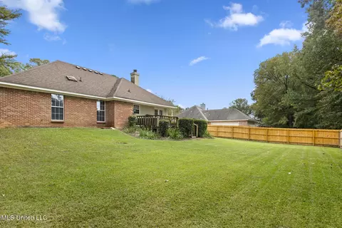 Exterior - 104 Afton Dr, Brandon, MS 39042 photo 7 of 7