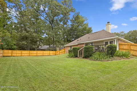 Exterior - 104 Afton Dr, Brandon, MS 39042 photo 6 of 7