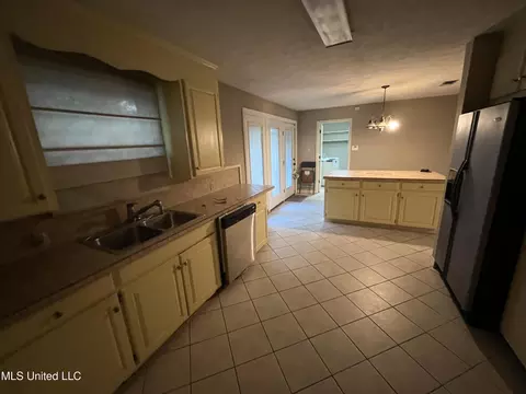 Kitchen - 506 E Liberty St, Osyka, MS 39657 photo 2 of 3